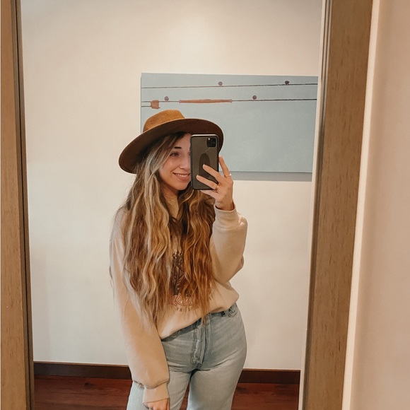 ✨ meet your posher ✨ - Picture 4 of 10